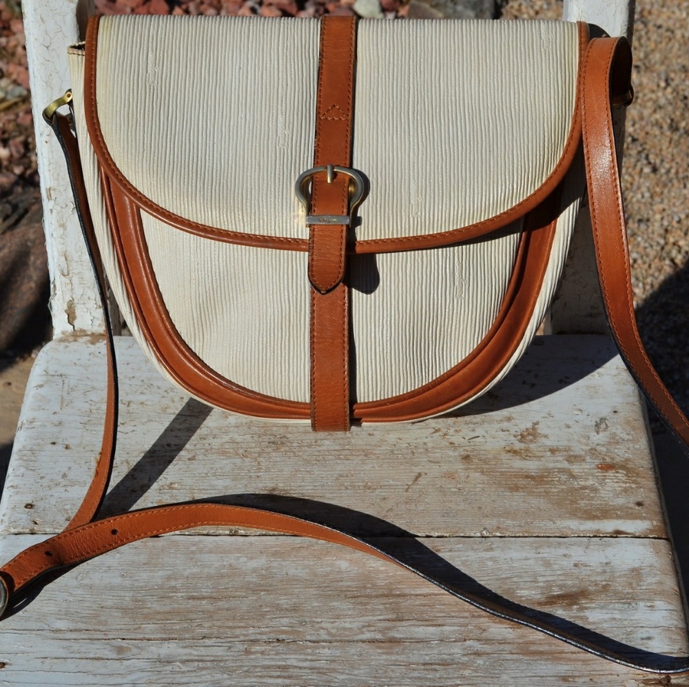 Vtg Salvatore Ferragamo Saddle Cross Body Bag